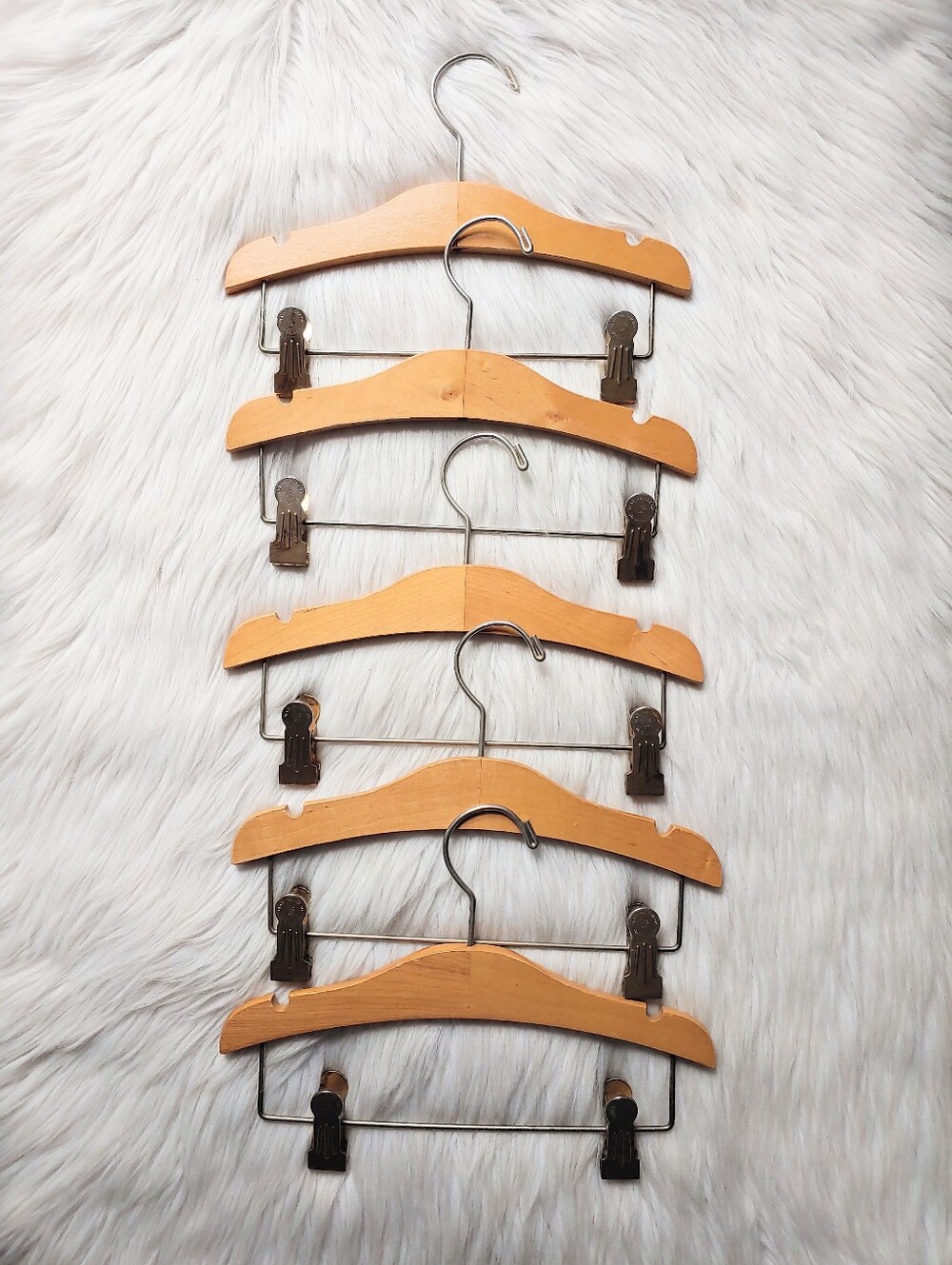 Henry Hanger Company (est. 1929) Vintage Oak (?) Wooden Hangers w/ Clips (5)